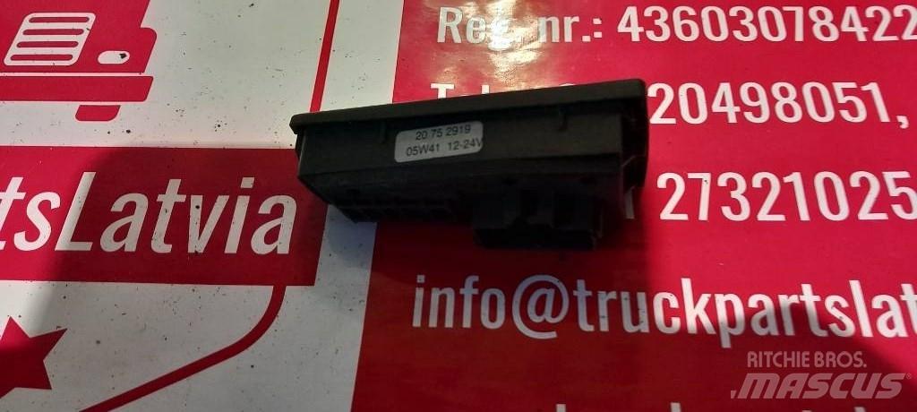 Volvo FH 12.    20752919 Cabine e interni