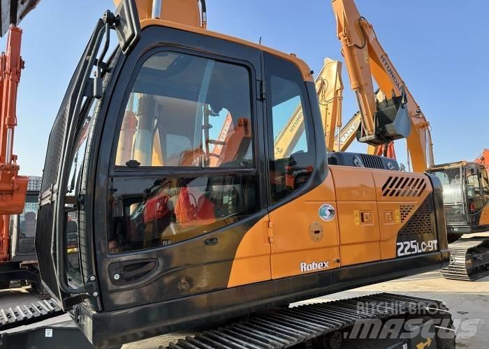 Hyundai 225 Escavatori cingolati