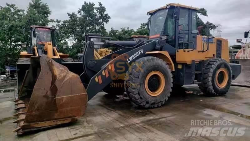 XCMG LW 600 FV Pale gommate