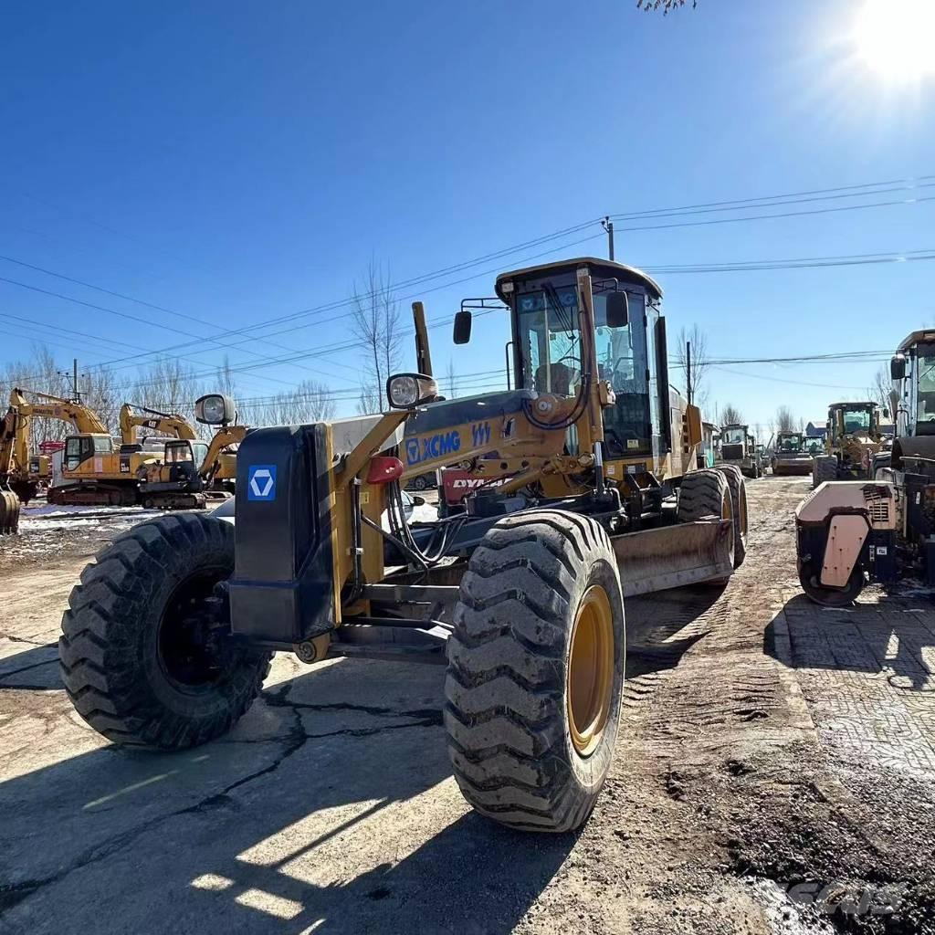XCMG GR1805 Dozer gommati