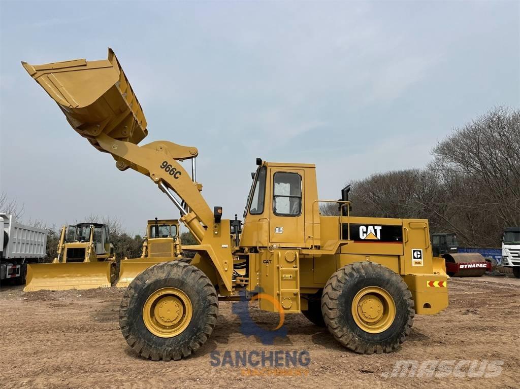 CAT 966 C Pale gommate