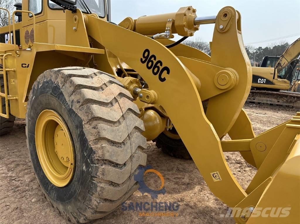 CAT 966 C Pale gommate