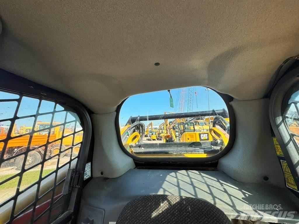 CAT 287D NVT Mini Pale Gommate