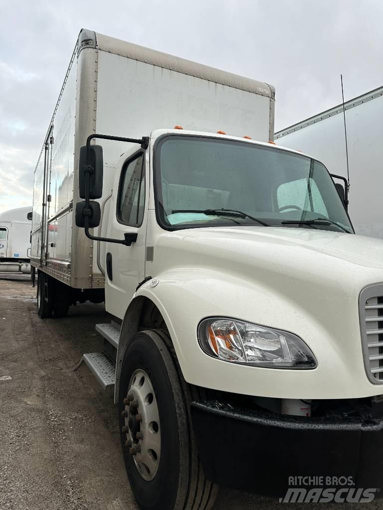 Freightliner M2 106 Camion cassonati
