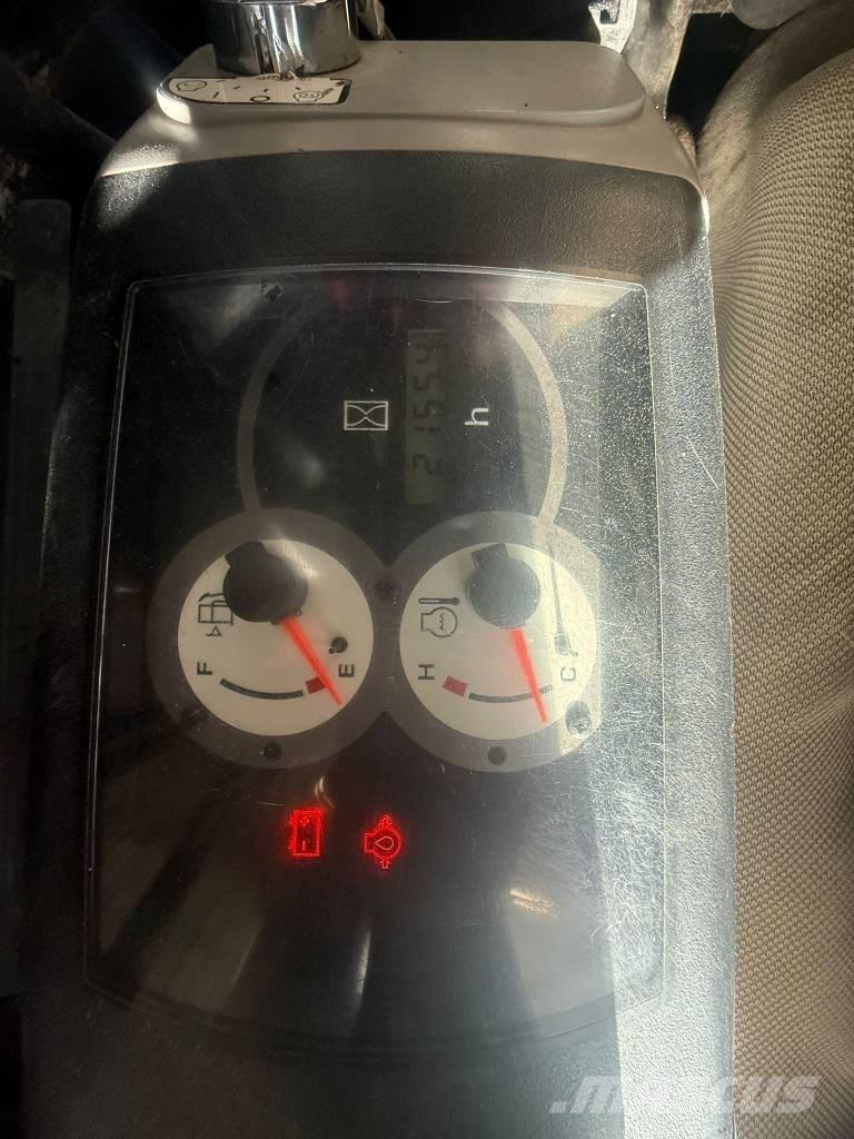 Komatsu PC 27 Miniescavatori