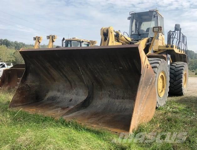 Komatsu WA 600-6 Pale gommate