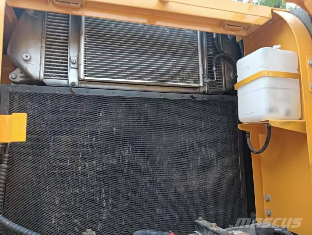 Hyundai 220 LC-9T Escavatori cingolati