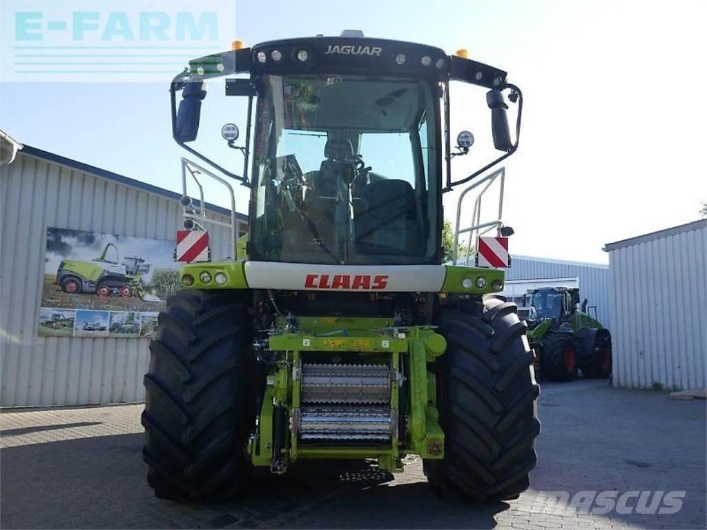 CLAAS jaguar 970 Trince semoventi
