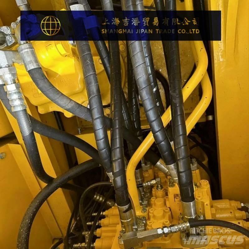 Komatsu PC 220 Escavatori cingolati