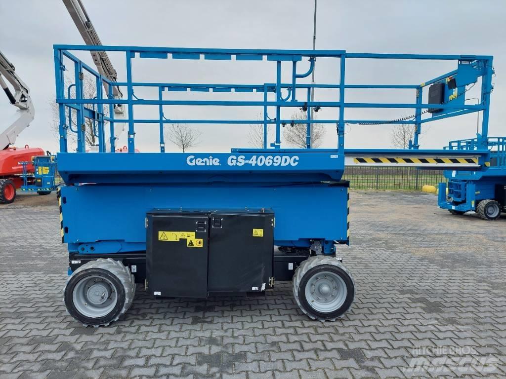 Genie GS 4069 DC Piattaforme a pantografo