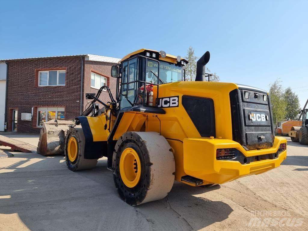 JCB 457HT Pale gommate
