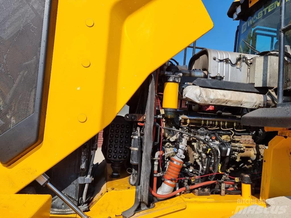 JCB 457HT Pale gommate