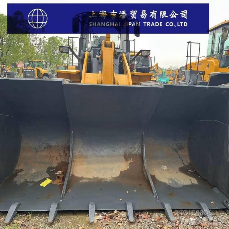 LiuGong CLG 870 H Pale gommate