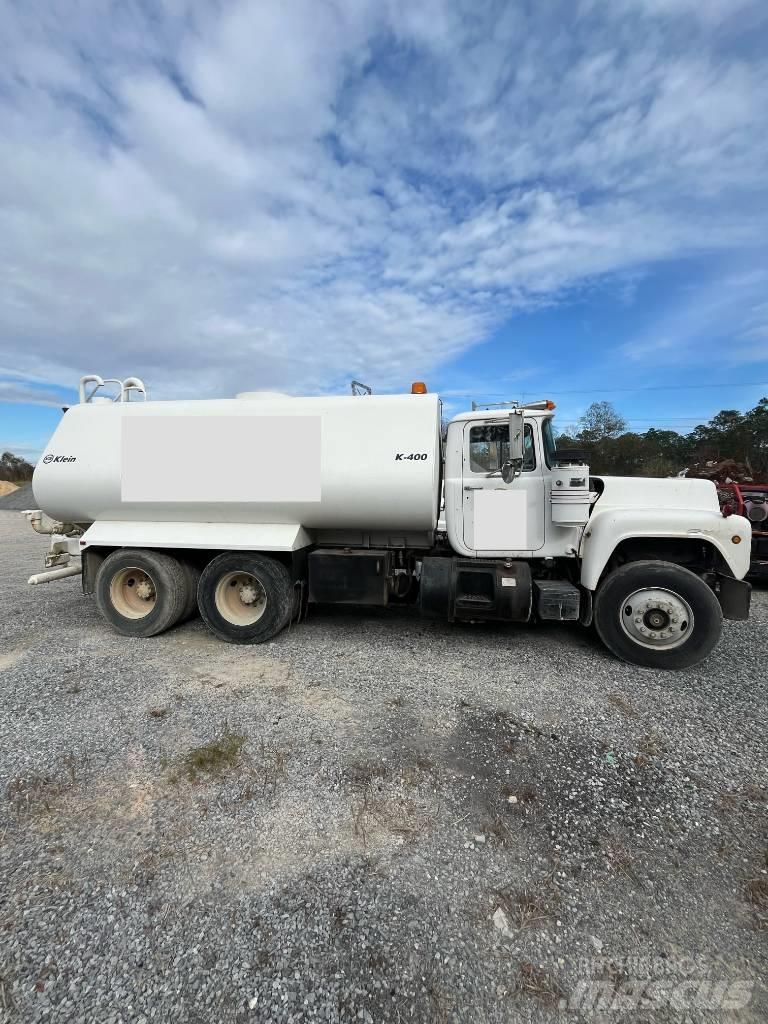 Mack RD 688 Autocisterne
