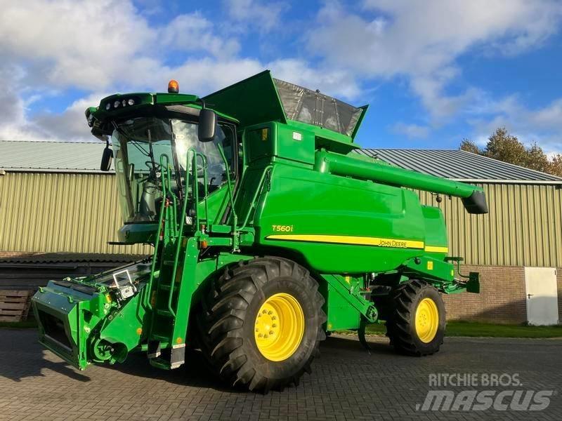 John Deere T 560 i Mietitrebbiatrici