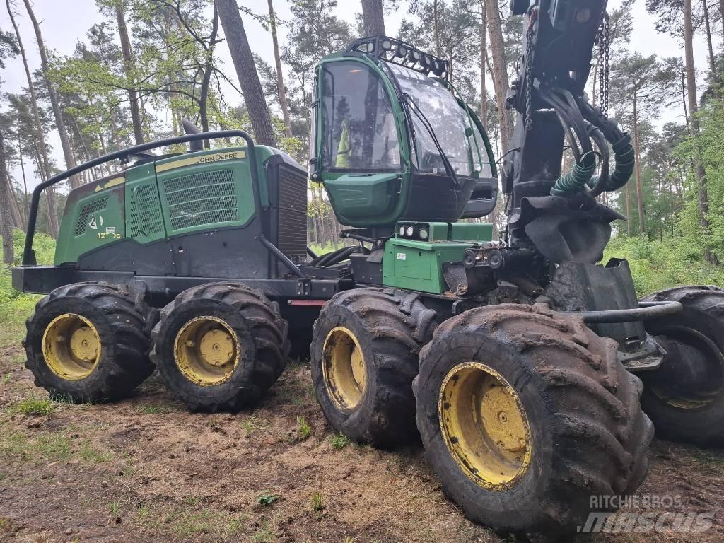 John Deere 1270 G Abbattitrici, Disboscatrici