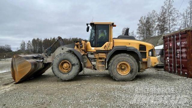 Volvo L120H Pale gommate