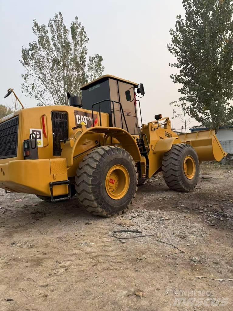 CAT 966 H Pale gommate