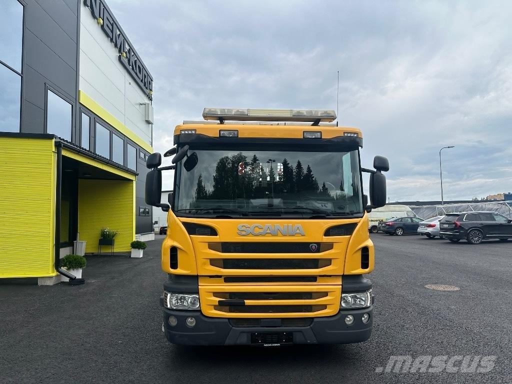 Scania P370 6x2*4 Camion con gancio di sollevamento