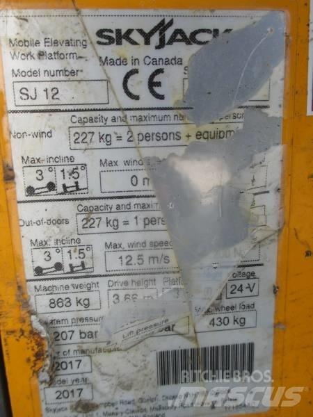 SkyJack SJ 12 Sollevatori verticali