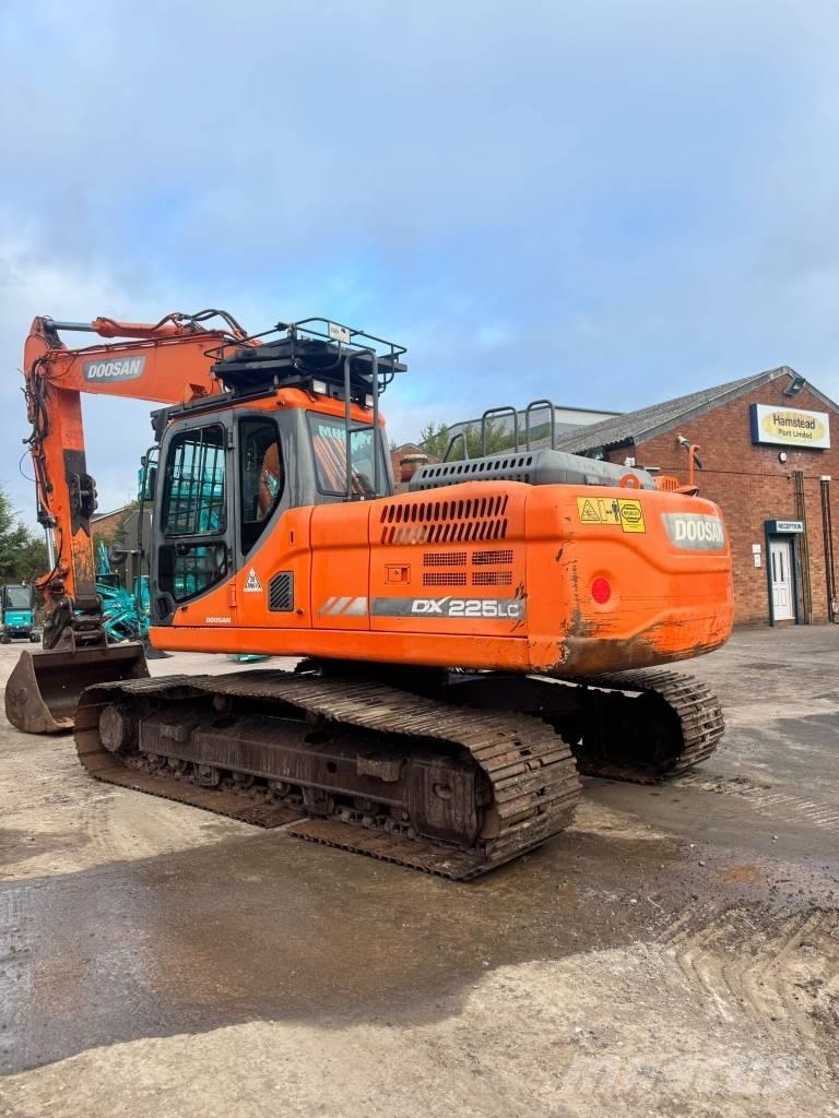 Doosan DX 225 LC Escavatori cingolati