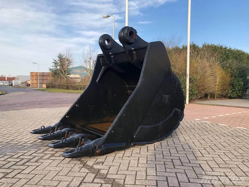 CAT 385 390 bucket Benne