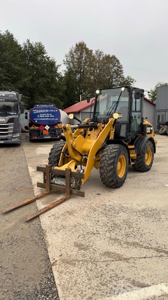 CAT 908 Pale gommate