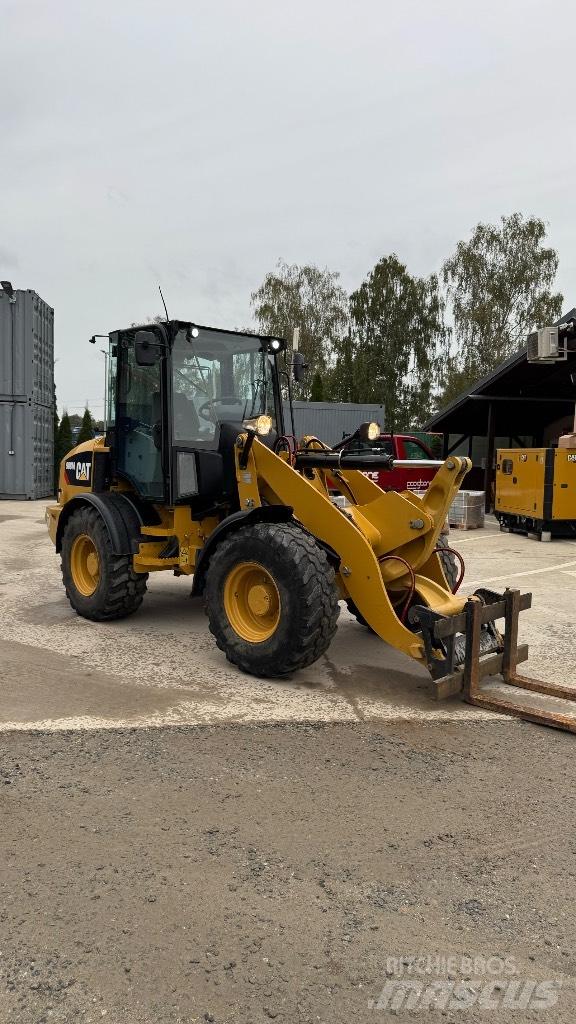 CAT 908 Pale gommate