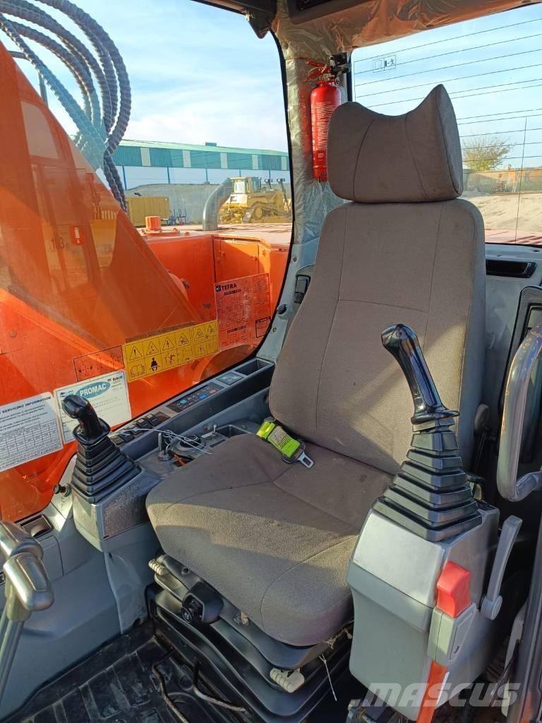 Doosan DX 235 LCR Escavatori cingolati