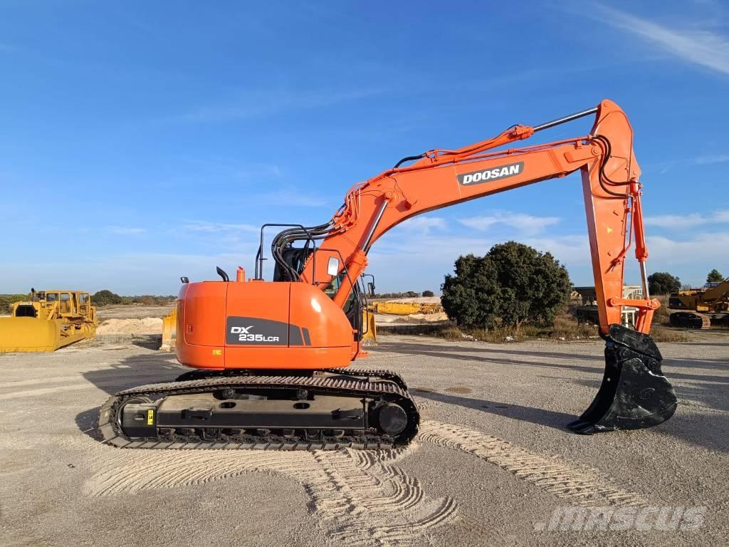Doosan DX 235 LCR Escavatori cingolati