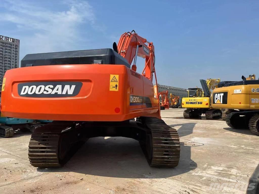 Doosan 300-7 Escavatori cingolati
