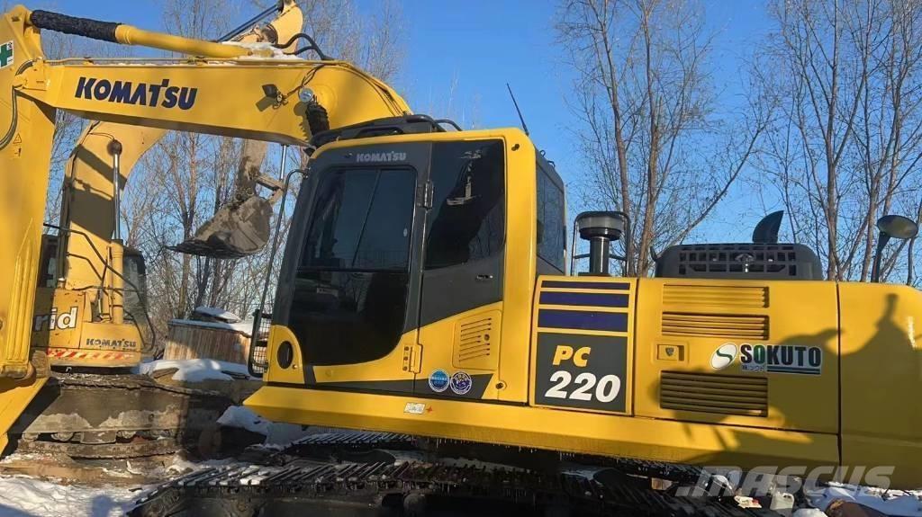 Komatsu PC 220-8 Escavatori cingolati