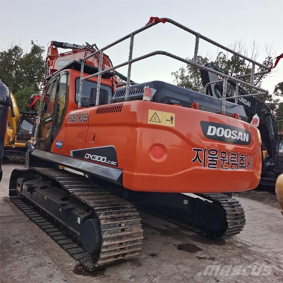 Doosan DX 300LC-9C Escavatori cingolati
