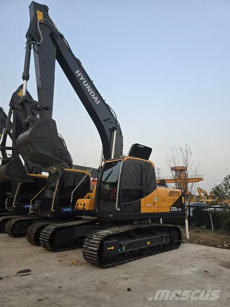 Hyundai 220-9 Escavatori medi 7t - 12t