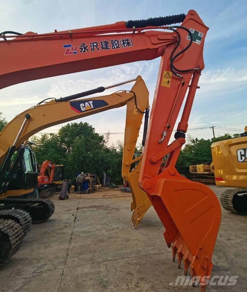 Hitachi ZX 200 Escavatori cingolati