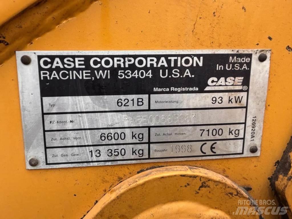 CASE 621B Pale gommate