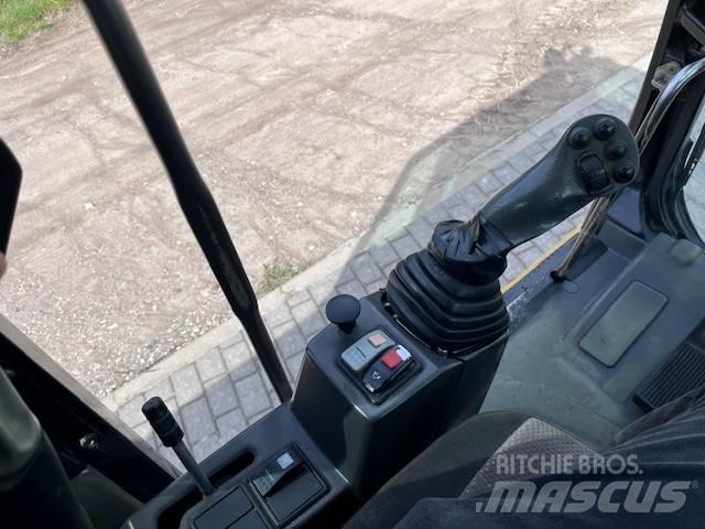 CAT M 315 D Escavatori gommati