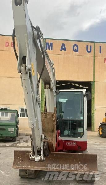 Takeuchi TB 250 Miniescavatori