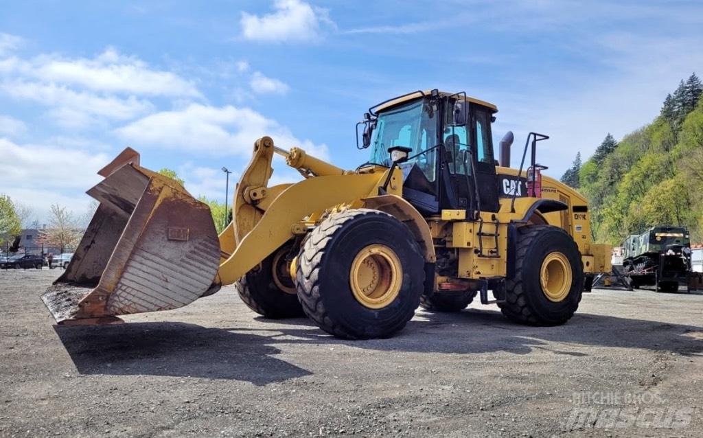 CAT 966 H Pale gommate