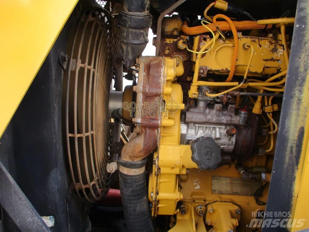 CAT CS 533 E Roller Rulli monotamburo