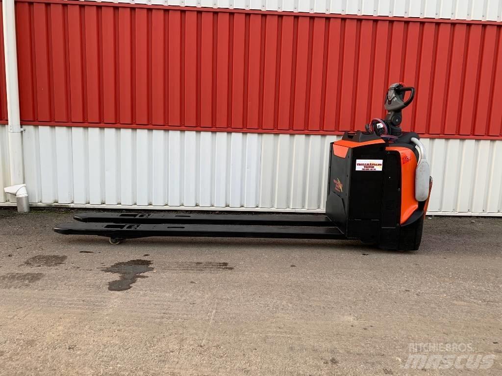 BT LPE 200 Carrelli elevatori bassi a piattaforma