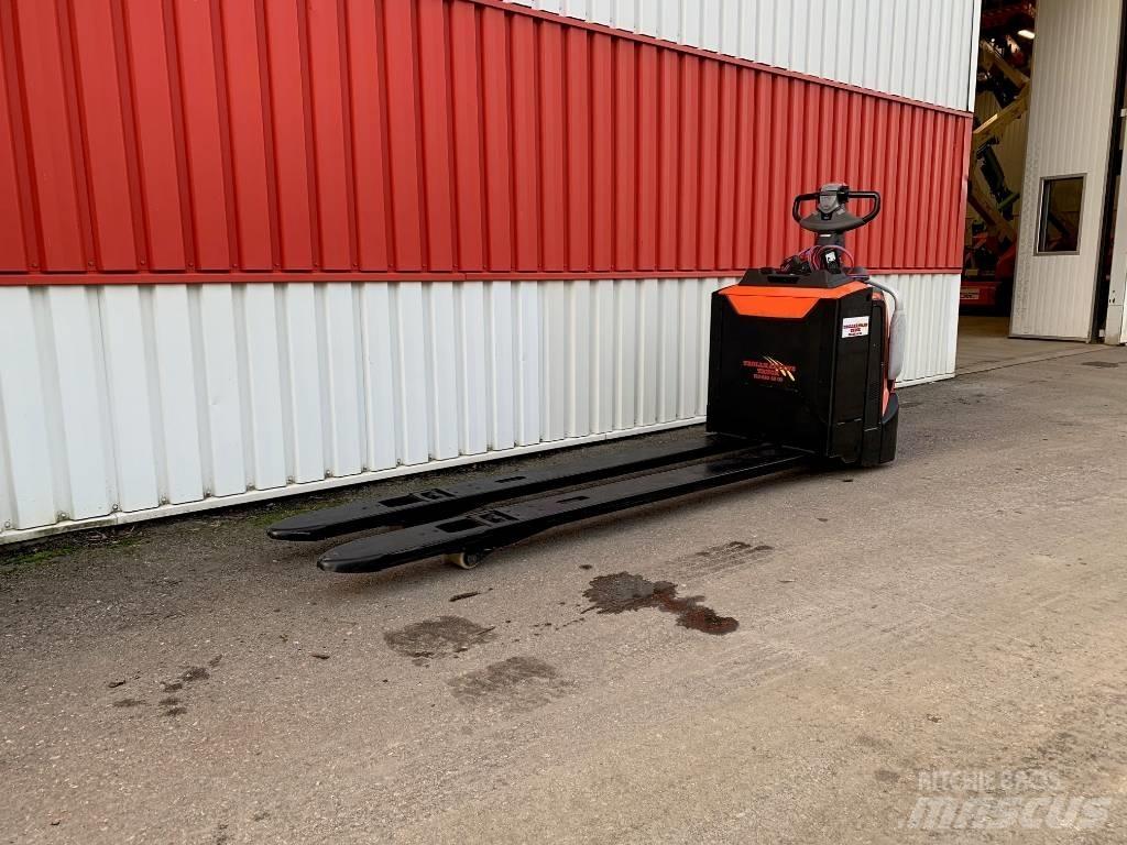 BT LPE 200 Carrelli elevatori bassi a piattaforma
