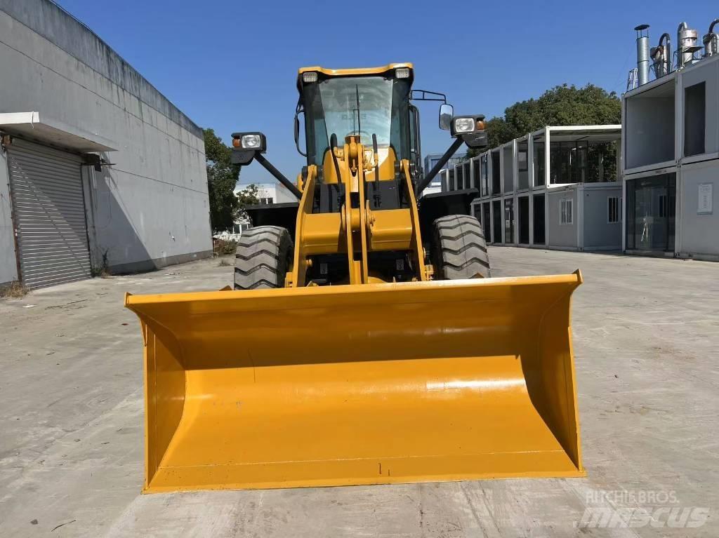 SDLG LG 936 L Pale gommate