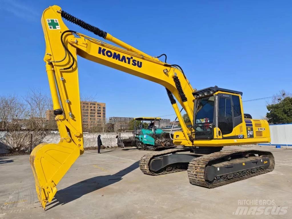 Komatsu PC 240-8 Escavatori cingolati
