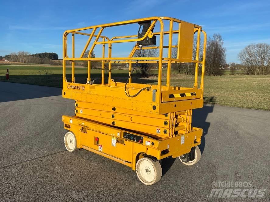 Haulotte Compact 10 Piattaforme a pantografo