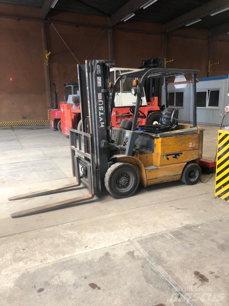 Hytsu CPD 25 Carrelli elevatori elettrici