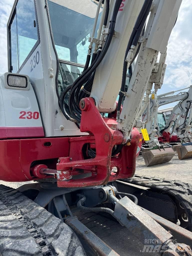 Takeuchi TB 230 Miniescavatori