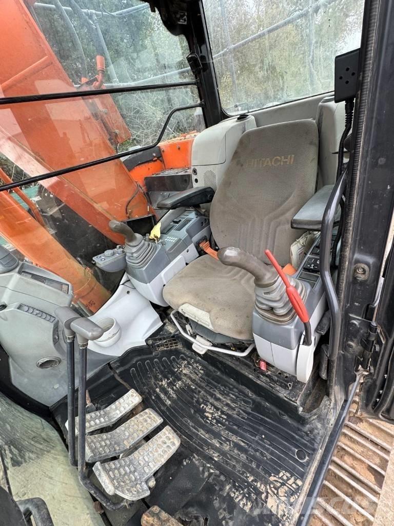 Hitachi ZX 135 US-5B Escavatori cingolati