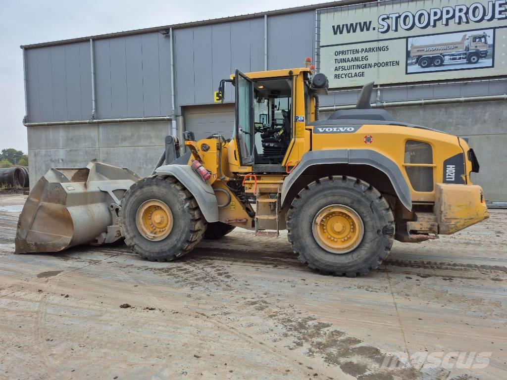 Volvo L 120 H Pale gommate