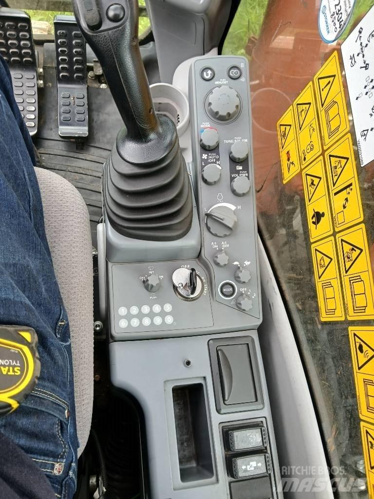 Hitachi ZX 135 US-6 Escavatori cingolati